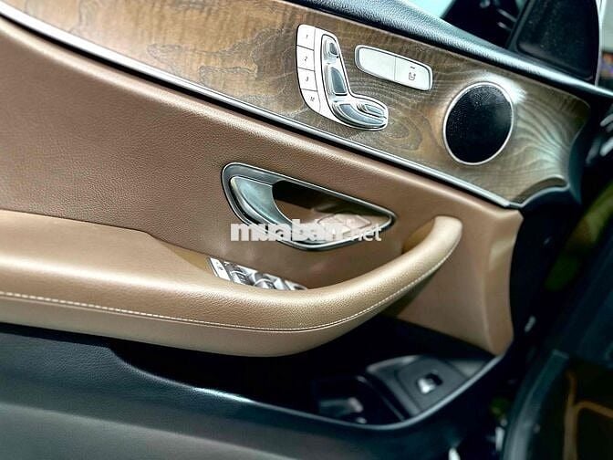 Mercedes E200 Mua mới 2018 - 102000 km Chính chủ