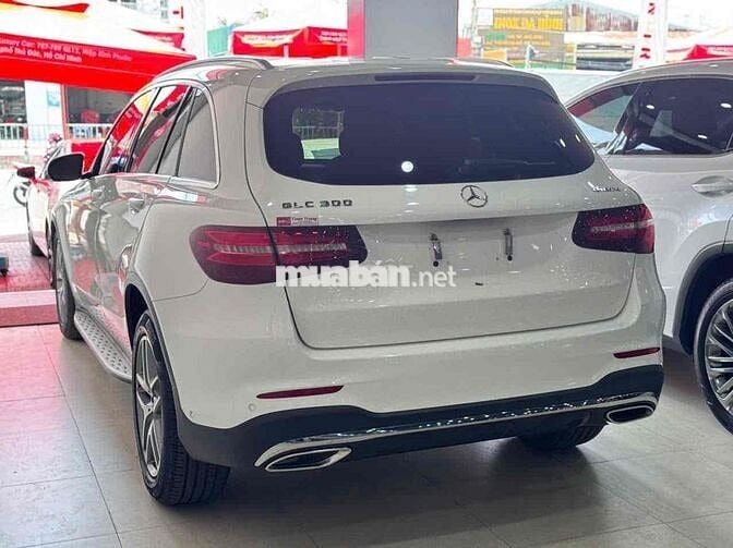 Mercedes Benz GLC 2017 300 4Matic - 21000 km