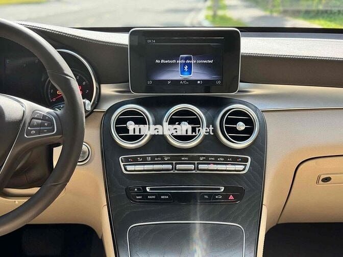 Mercedes GLC 300 2018 4MATIC. Xe GĐ Lướt 39000Km
