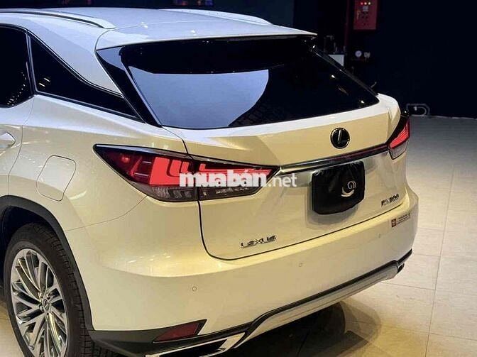 Lexus RX 2022 300 - 18000 km