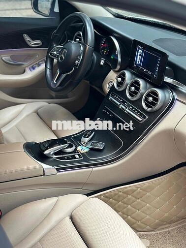 Mercedes Benz C200 Model 2019 . Ngay chủ