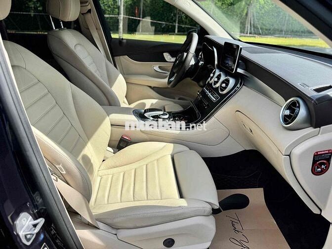 Mercedes GLC 300 2018 4MATIC. Xe GĐ Lướt 39000Km