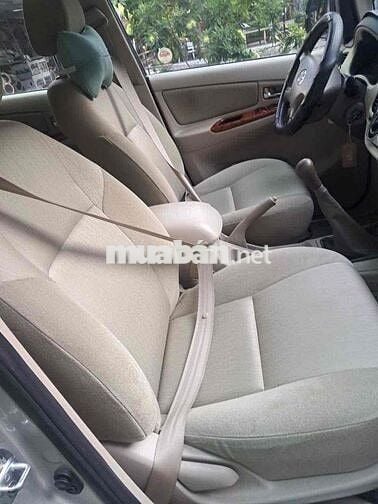 Toyota Innova 2007 G - 31000 km