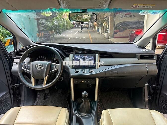 Toyota Innova 2019 2.0E - 84500 km