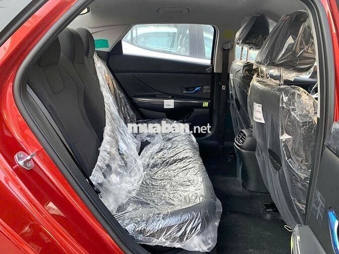 ELANTRA 1.6AT TIÊU CHUẨN GIẢM GIÁ LÊN ĐẾN 100TR