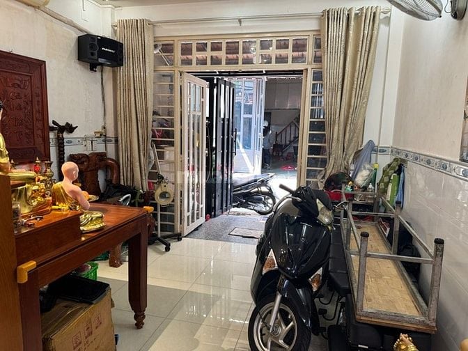 Cần bán gấp nhà C1 Phạm Hùng 1 trệt 1 lầu
