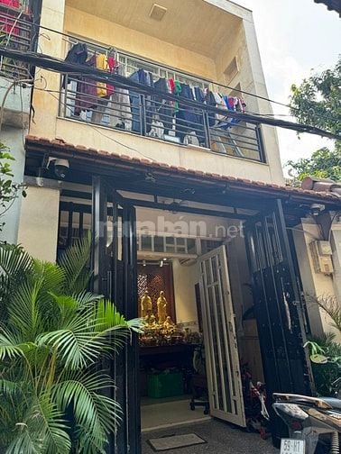 Cần bán gấp nhà C1 Phạm Hùng 1 trệt 1 lầu