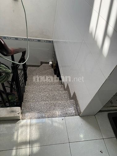 Cần bán gấp nhà C1 Phạm Hùng 1 trệt 1 lầu