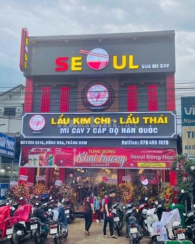 Cho thuê nhà loanh quanh Hồ Hoàng Cầu - 600m2 - mt 30m - 180 triệu