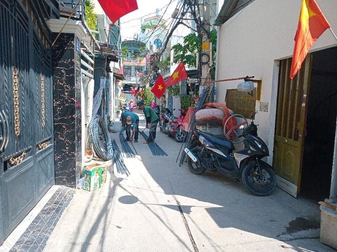 Nhà giá rẻ ,Nhanh chân mới kịp nha khách 