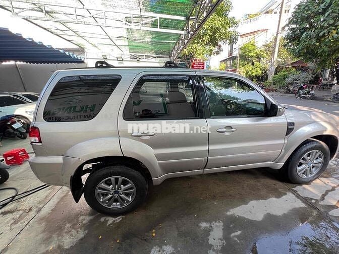 Ford Escape 2009 XLT 2.3L 4x2 AT - 140 km
