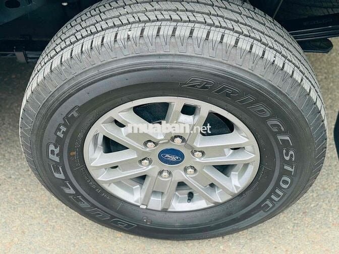 🔴 Ford Ranger XLS AT 2023 - Xe như mới - odo lướt