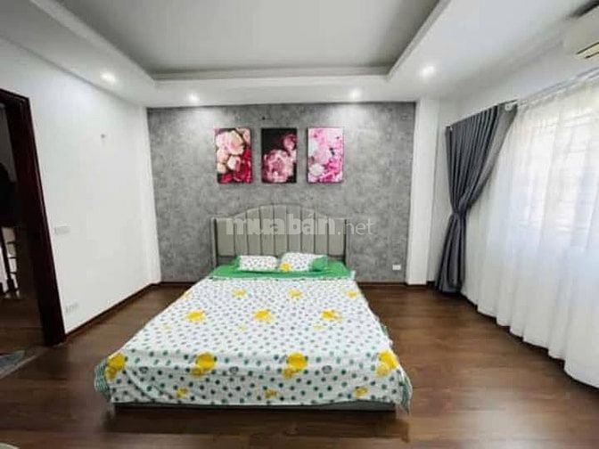 Nhà Đẹp Gần Đường Lĩnh Nam, Hoàng Mai 30m, 5 tầng, mt 4.6m, giá 5.8 tỷ