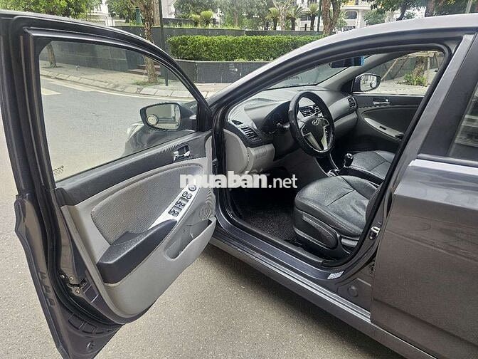 Hyundai Accent 2011 1.4 MT - 120000 km