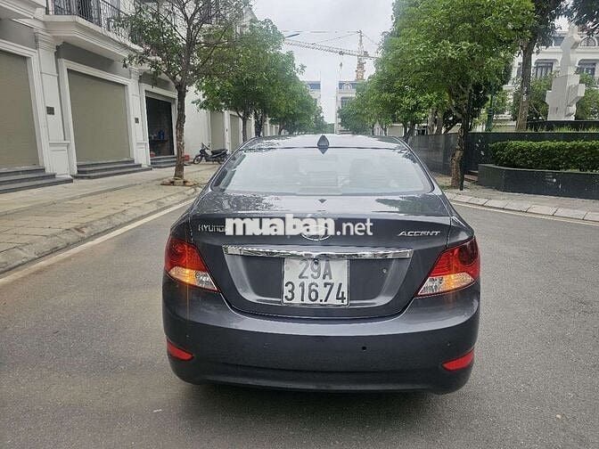 Hyundai Accent 2011 1.4 MT - 120000 km