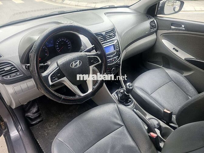 Hyundai Accent 2011 1.4 MT - 120000 km