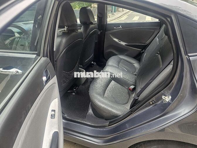 Hyundai Accent 2011 1.4 MT - 120000 km