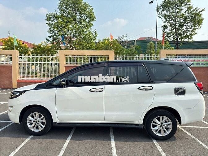 Toyota Innova 2019 2.0E - 86000 km