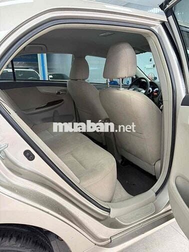 Toyota Corolla Altis 2012 1.8G số sàn đi 8000 km