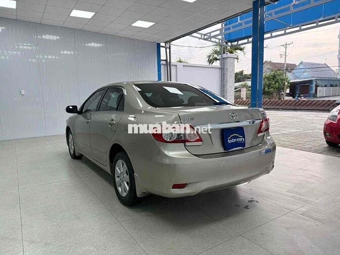 Toyota Corolla Altis 2012 1.8G số sàn đi 8000 km