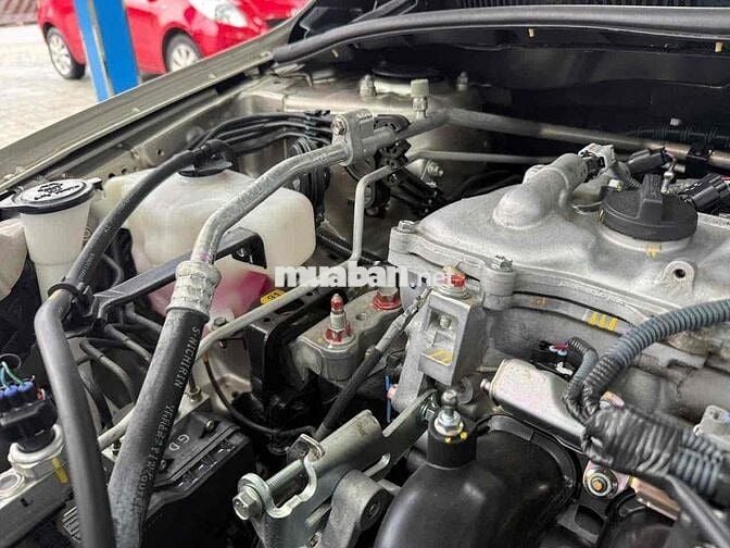 Toyota Corolla Altis 2012 1.8G số sàn đi 8000 km
