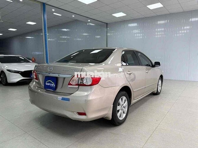 Toyota Corolla Altis 2012 1.8G số sàn đi 8000 km