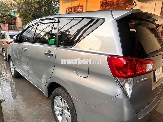 Toyota Innova 2019 2.0E - 150000 km