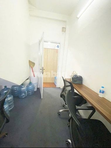  CHO THUÊ MB ĐẸP NGANG 6m–VỊ TRÍ VÀNG QUẬN 1 – GIÁ CHỈ 40 TRIỆU/THÁNG