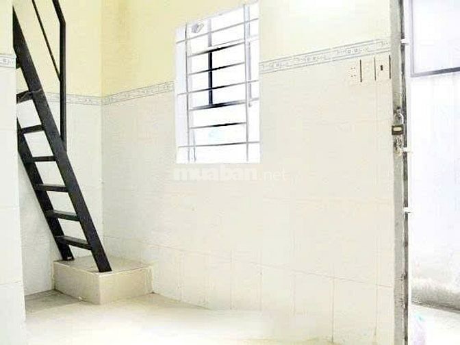 Phòng trọ 40m2 Ng V Khối, bếp WC riêng, gác suốt trần cao,ở ngay được