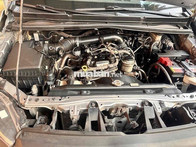 Toyota Innova 2019 2.0E - 150000 km
