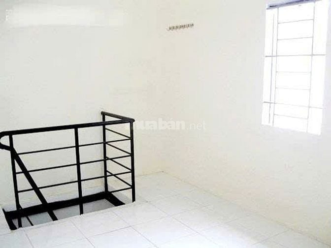 Phòng trọ 40m2 Ng V Khối, bếp WC riêng, gác suốt trần cao,ở ngay được