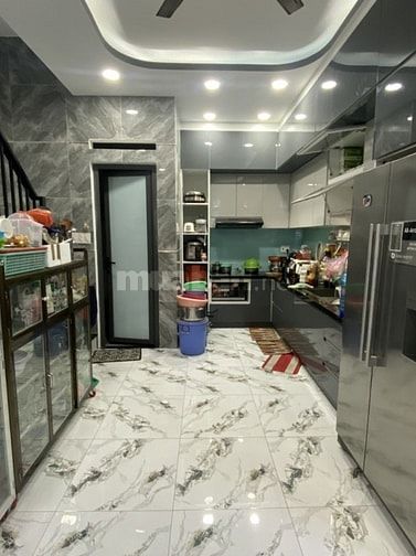NHÀ LÔ GÓC HXH, 60M² 4 TẦNG 4PN,CMT8, P4, TÂN BÌNH – HƠN 10 TỶ