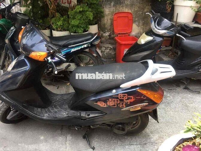 Xe ga cho mọi người đi chơi lễ dàn áo đẹp zin