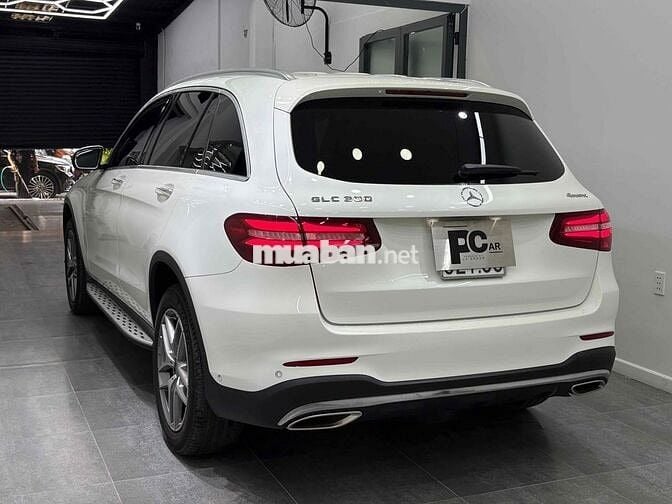Mercedes Benz GLC 2019 300 4Matic - 63000 km