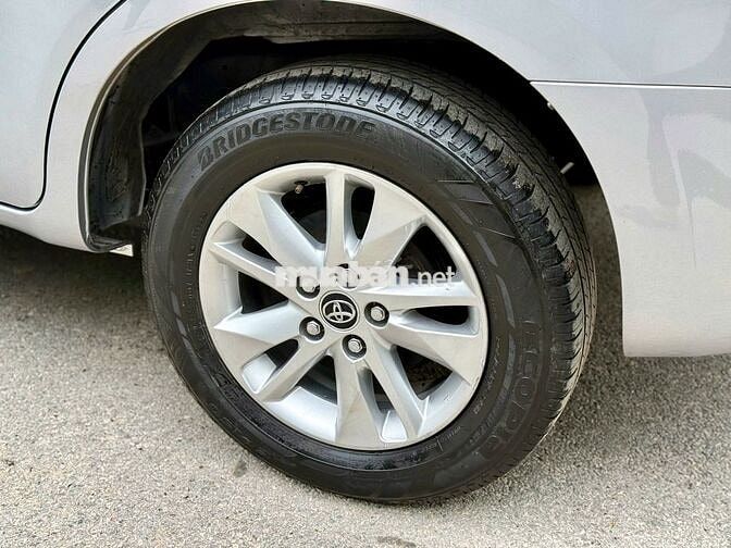 Toyota Innova 2.0E 2017. - 93000 km