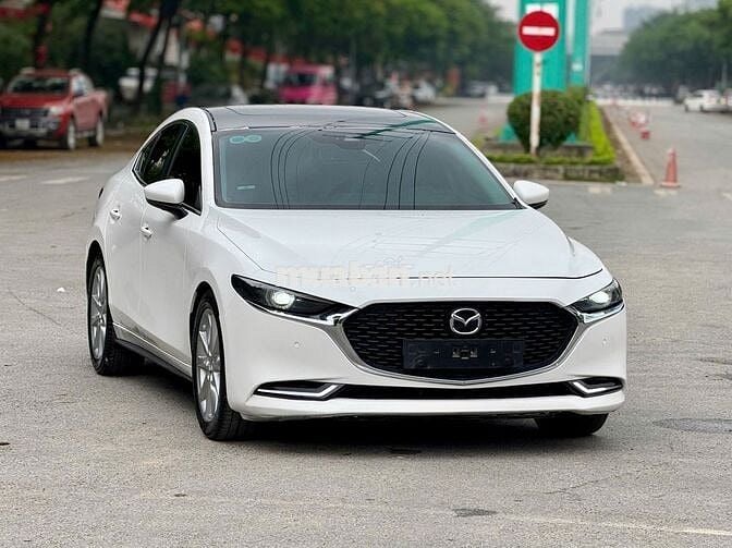 Mazda 3 1.5L Premium Model 2020 - 68000 km