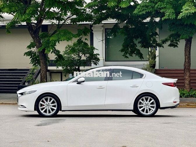 Mazda 3 1.5L Premium Model 2020 - 68000 km