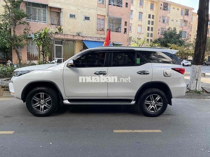 Toyota Fortuner 2022 2.4 4x2 AT - 32000 km