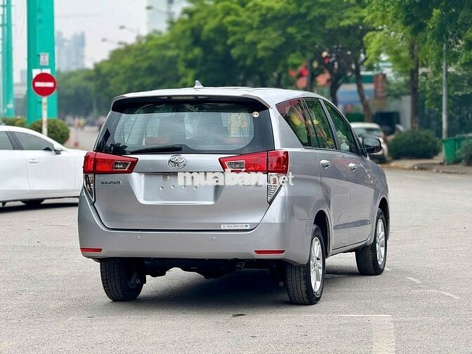 Toyota Innova 2.0E 2017. - 93000 km
