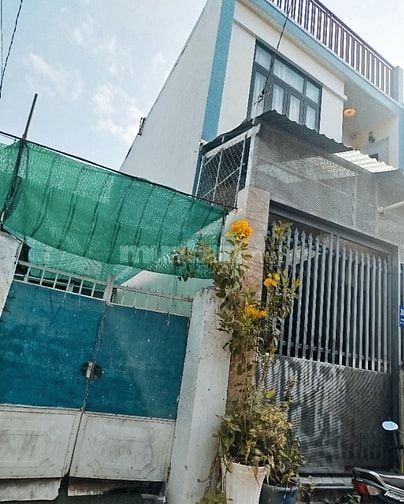 CẦN BÁN GẤP NHÀ ĐẸP HẺM 2TẦNG,DT:73,2m2, 2PN, 1PH, 2 WC. THỦ ĐỨC.