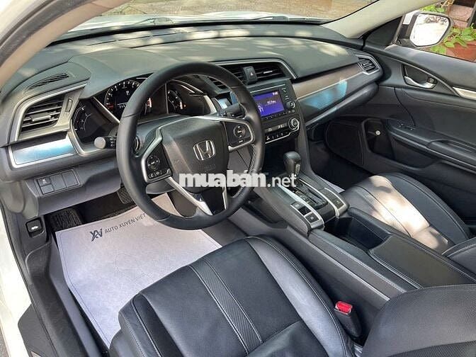 Honda Civic 1.8 E 2018 Một Chủ Đẹp Như Mới