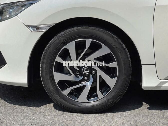 Honda Civic 1.8 E 2018 Một Chủ Đẹp Như Mới