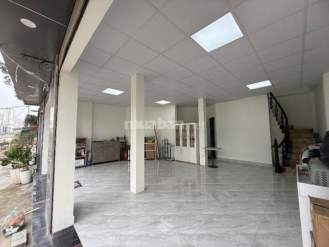 Cho thuê nhà nguyên căn 4 tầng thông sàn làm Văn phòng, cửa hàng thời 