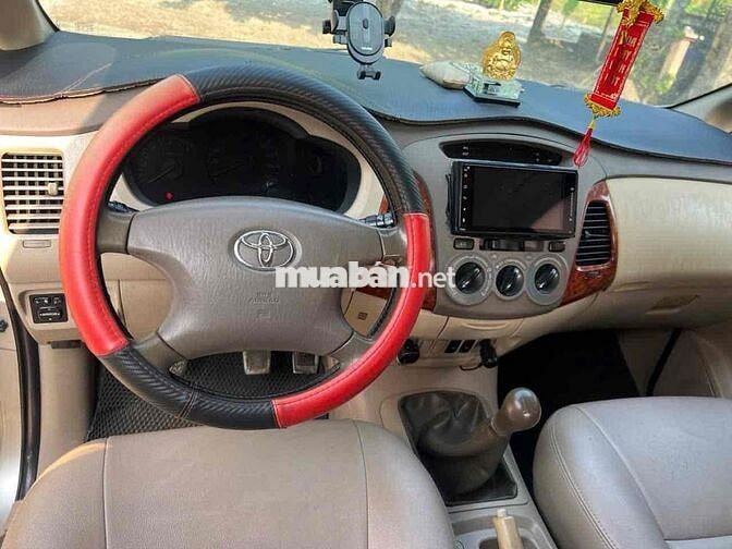 Toyota Innova 2008 G - 90000 km