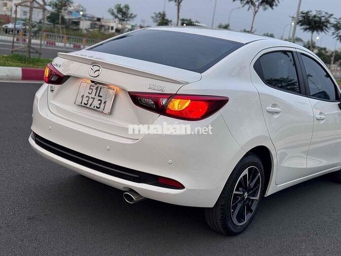 Mazda 2 2024 Luxury - 8400 km