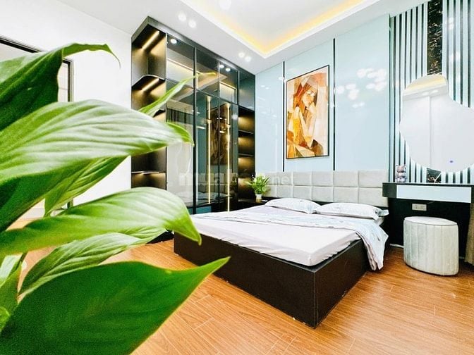 Có 102 ! Khương Đình Thanh Xuân 40m2 5Tầng , 80m ra mặt Phố , 6.8 tỷ .