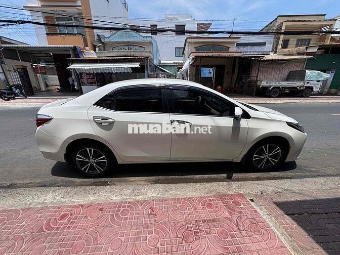 Ông chú đi Mỹ cần bán Toyota Corolla Altis 2019