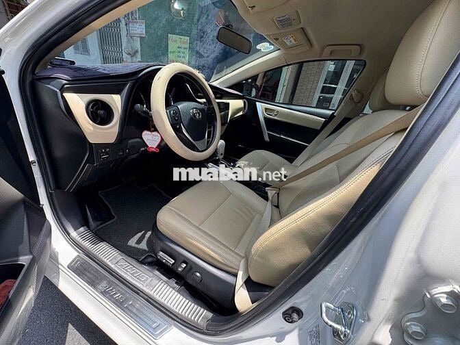 Ông chú đi Mỹ cần bán Toyota Corolla Altis 2019