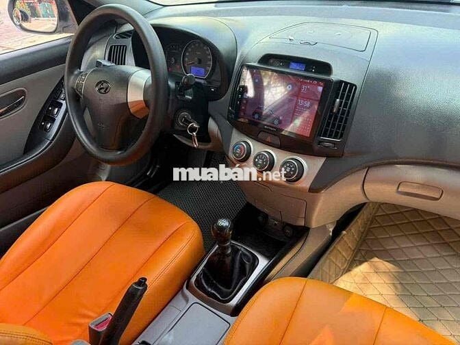 Hyundai Avante 1.6 số sàn đời cuối 2013