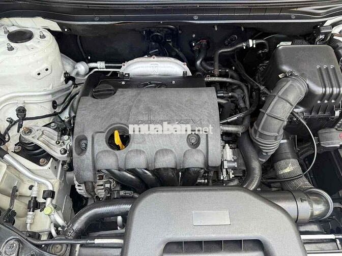 Hyundai Avante 1.6 số sàn đời cuối 2013